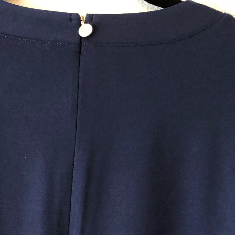 MICHAEL Michael Kors Key-Hole Neck Sleeveless Top - Picture 6 of 7